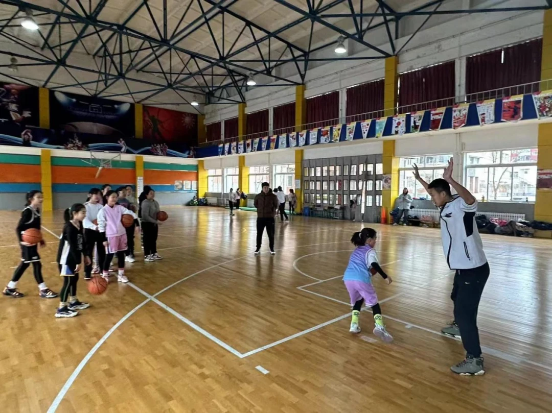 制定篮球交流计划以促进个人技能发展的方法_1